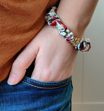 Load image into Gallery viewer, Skinny Liberty Scrunchie Bracelet - "Thank you" keepsake gift