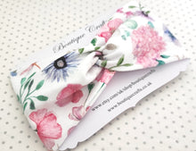 Load image into Gallery viewer, Twist detail stretchy headband - Pastel Florals
